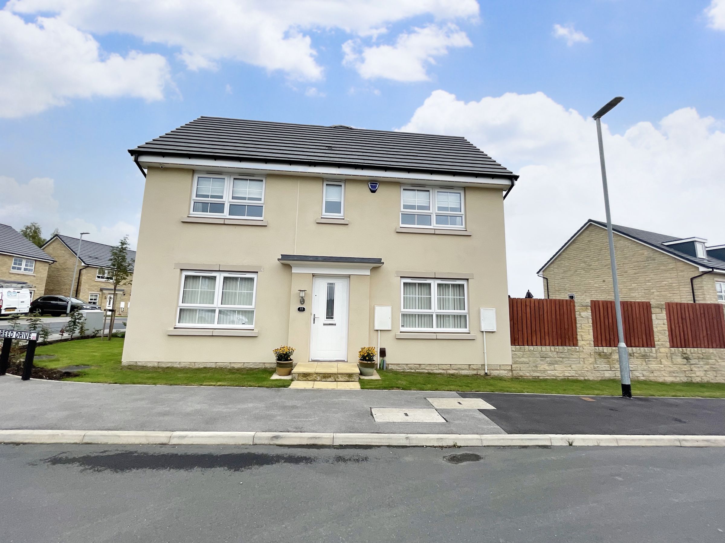 3 bed property to rent in Stephenson Drive, Silsden, Keighley BD20 Zoopla