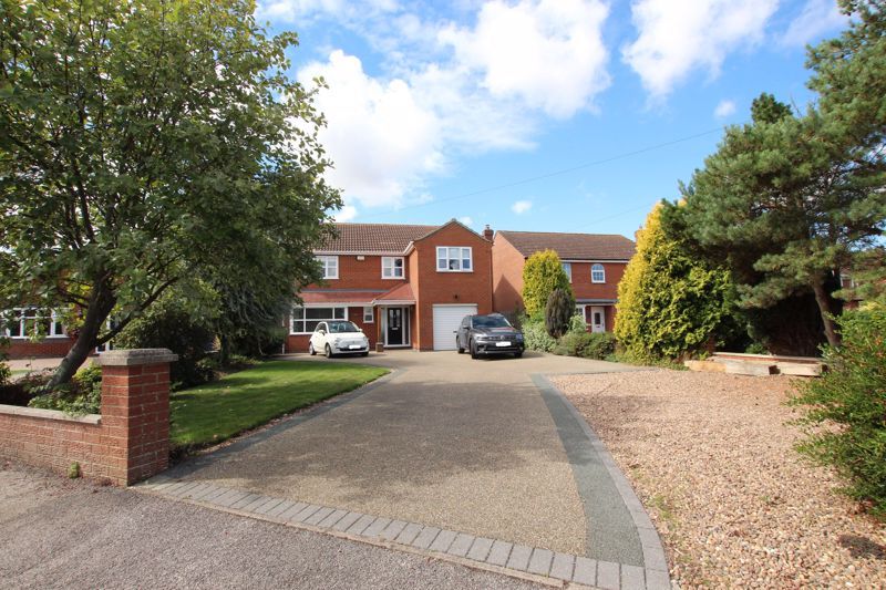 4 bed detached house for sale in Highfield Close, North Thoresby
