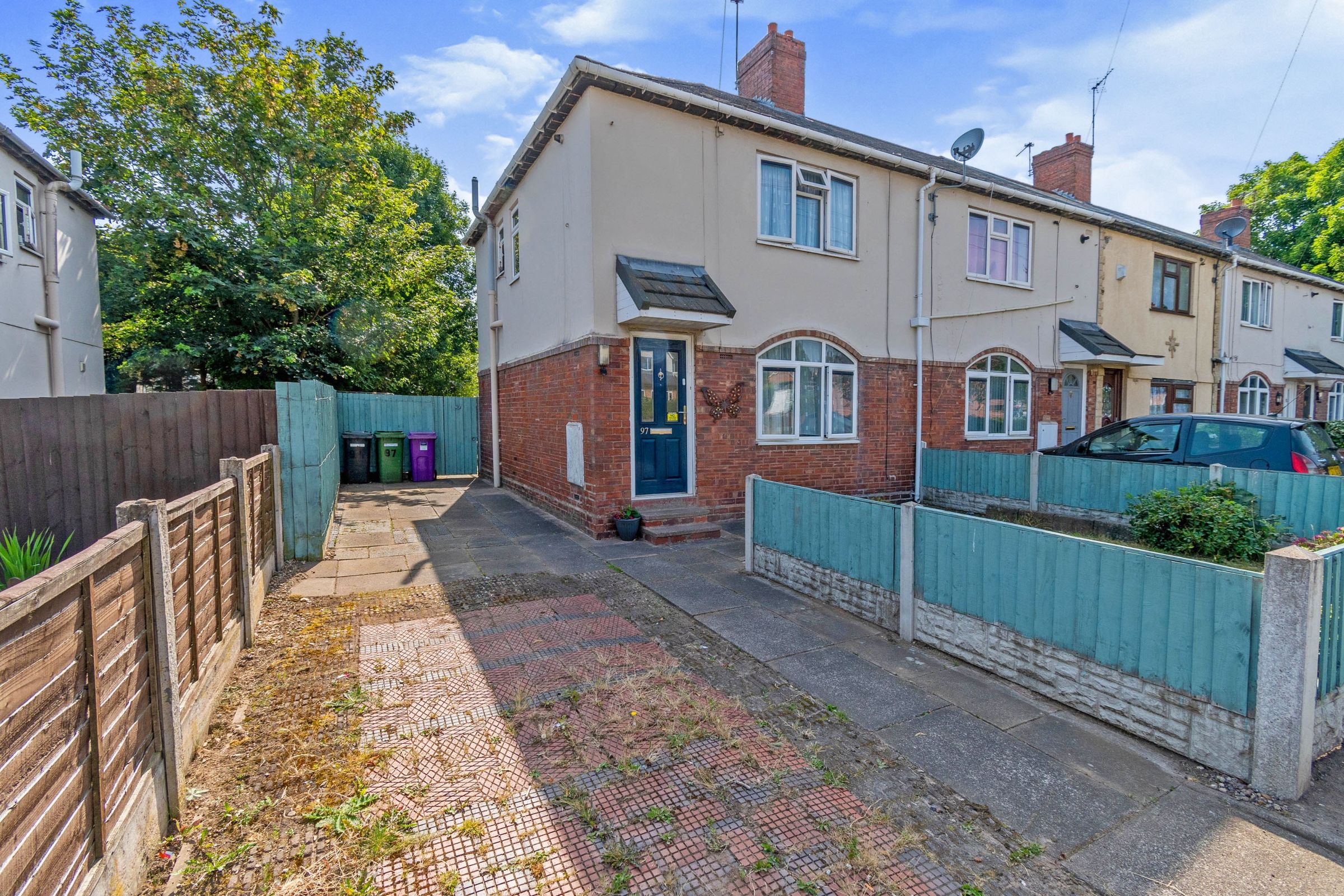 3 bed semidetached house for sale in Third Avenue, Wolverhampton WV10