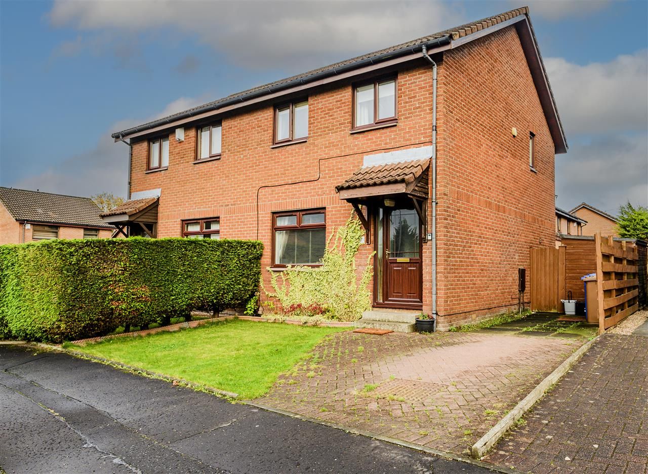 3 bed semidetached house for sale in Blenheim Place, Stenhousemuir