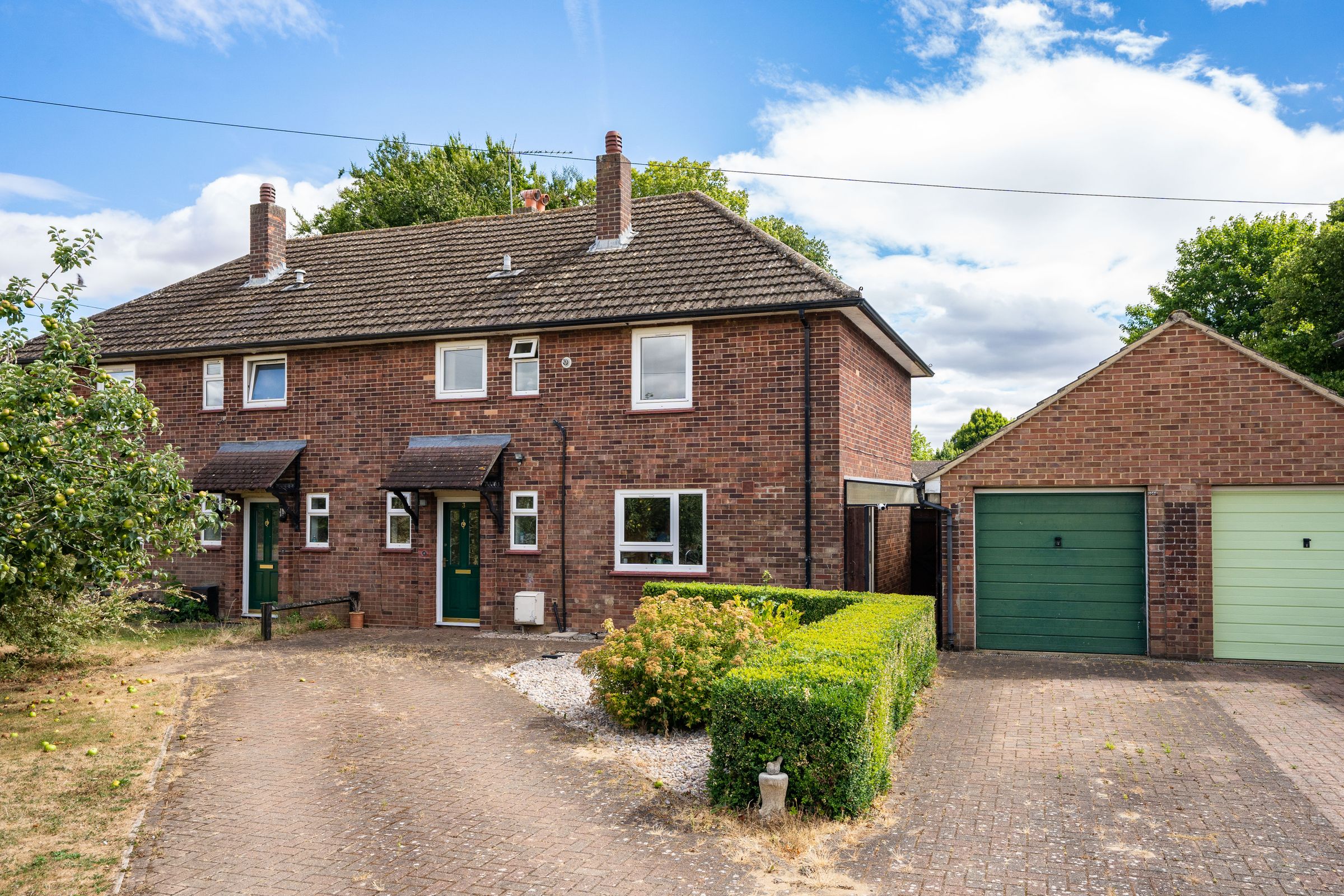 3 bed semidetached house for sale in Rampton Drift, Longstanton