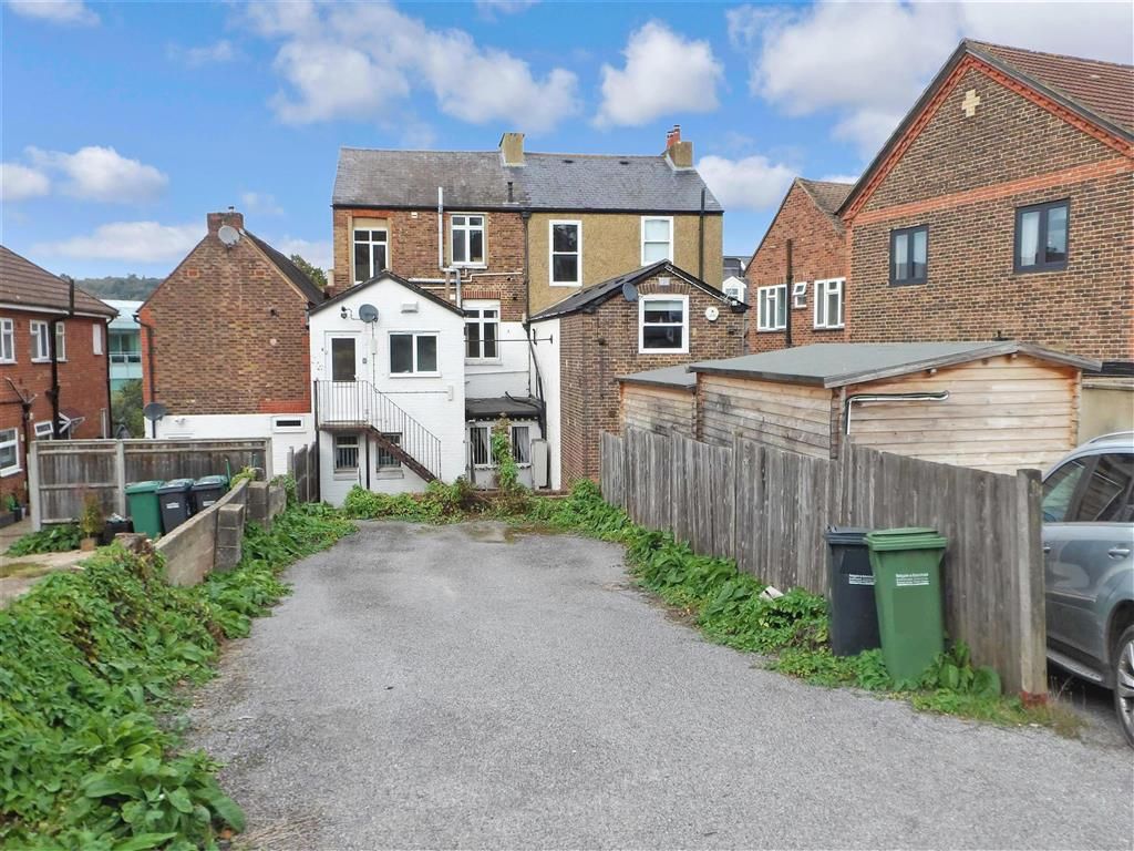 1 bed flat for sale in Lesbourne Road, Reigate, Surrey RH2 Zoopla