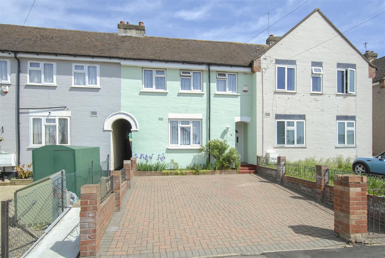 3 bed property for sale in Chestnut Avenue, West Drayton UB7 Zoopla