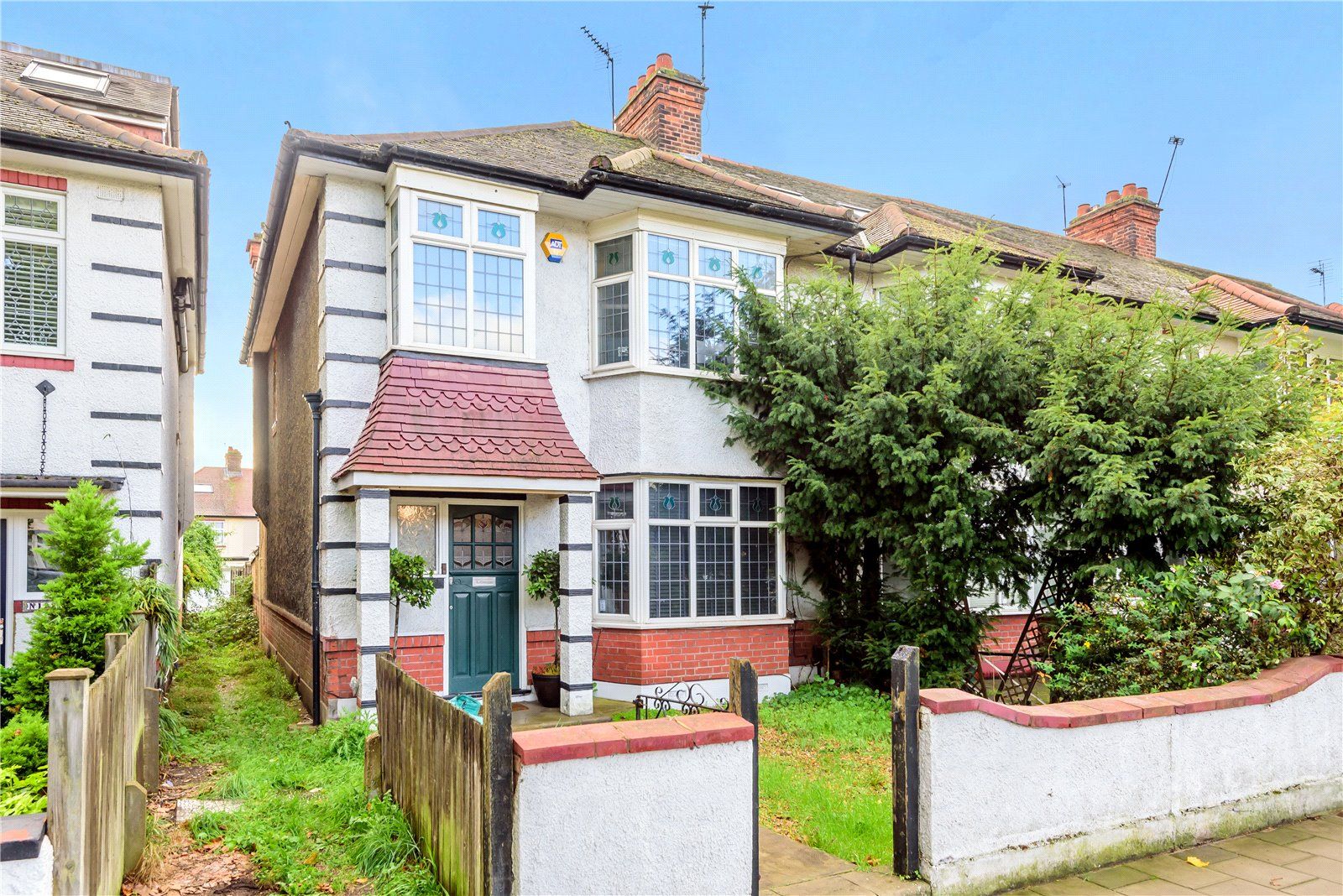 3 bed end terrace house for sale in Boston Manor Road, Brentford