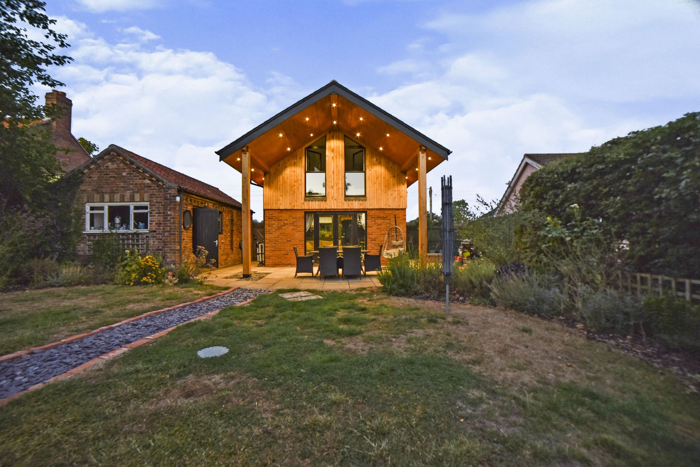 4 bed detached house for sale in Hall Road, Winfarthing, Diss IP22 Zoopla