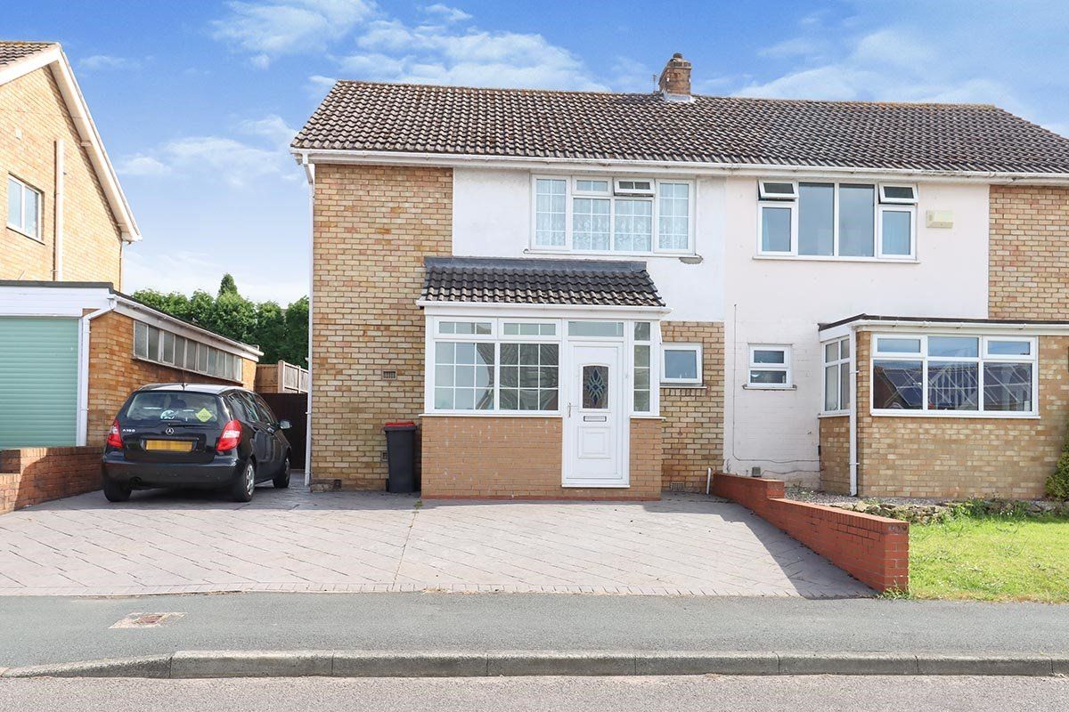 4 bed semidetached house for sale in Teagues Crescent, Trench, Telford TF2 Zoopla
