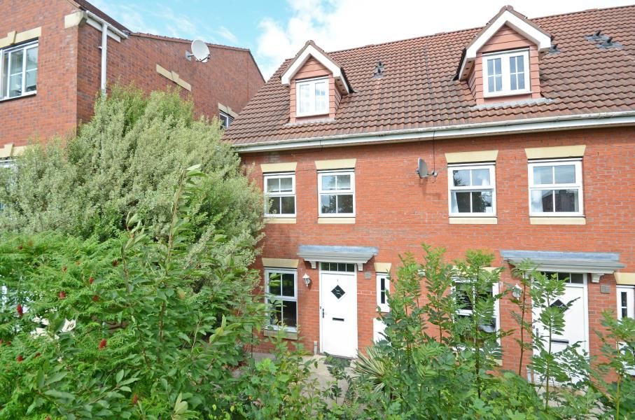 3 bed town house to rent in Princess Drive, Sovereign Park, York YO26