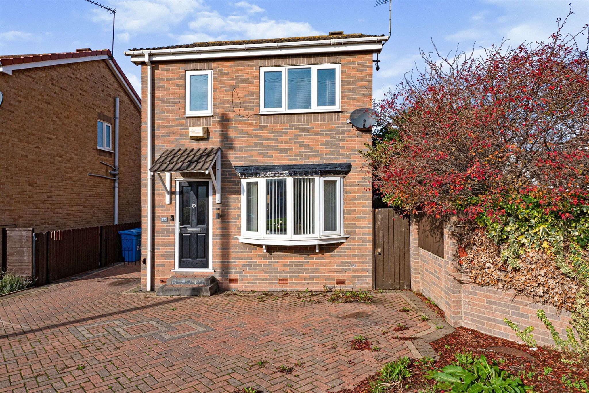 3 bed detached house for sale in Howdale Road, SuttonOnHull, Hull HU8