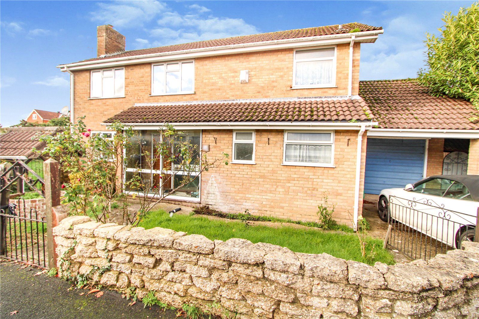 4 bed detached house for sale in Merriemeade Close, Dibden Purlieu