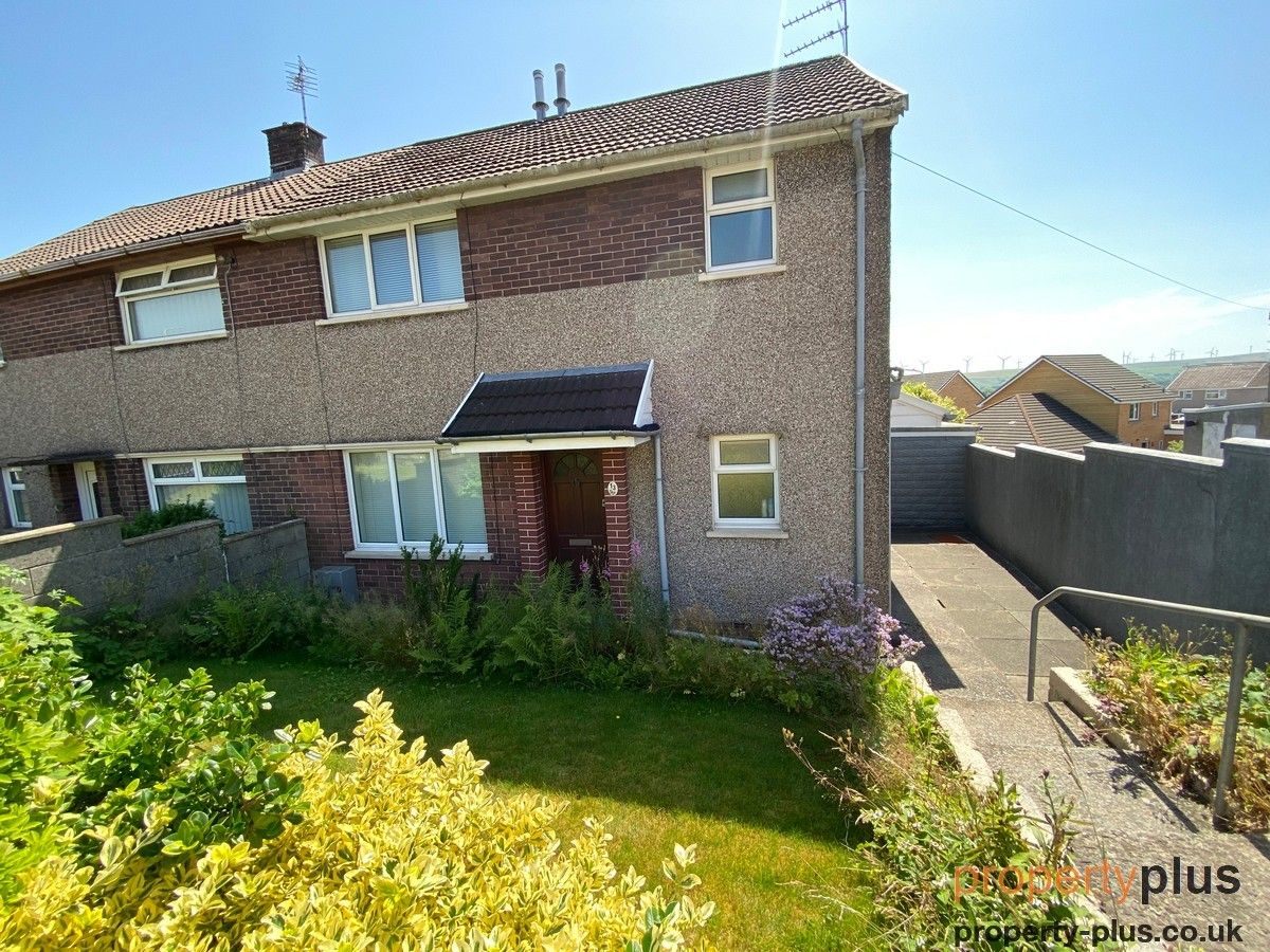 3 bed semidetached house for sale in Heol Y Glyn, Tonyrefail , Porth