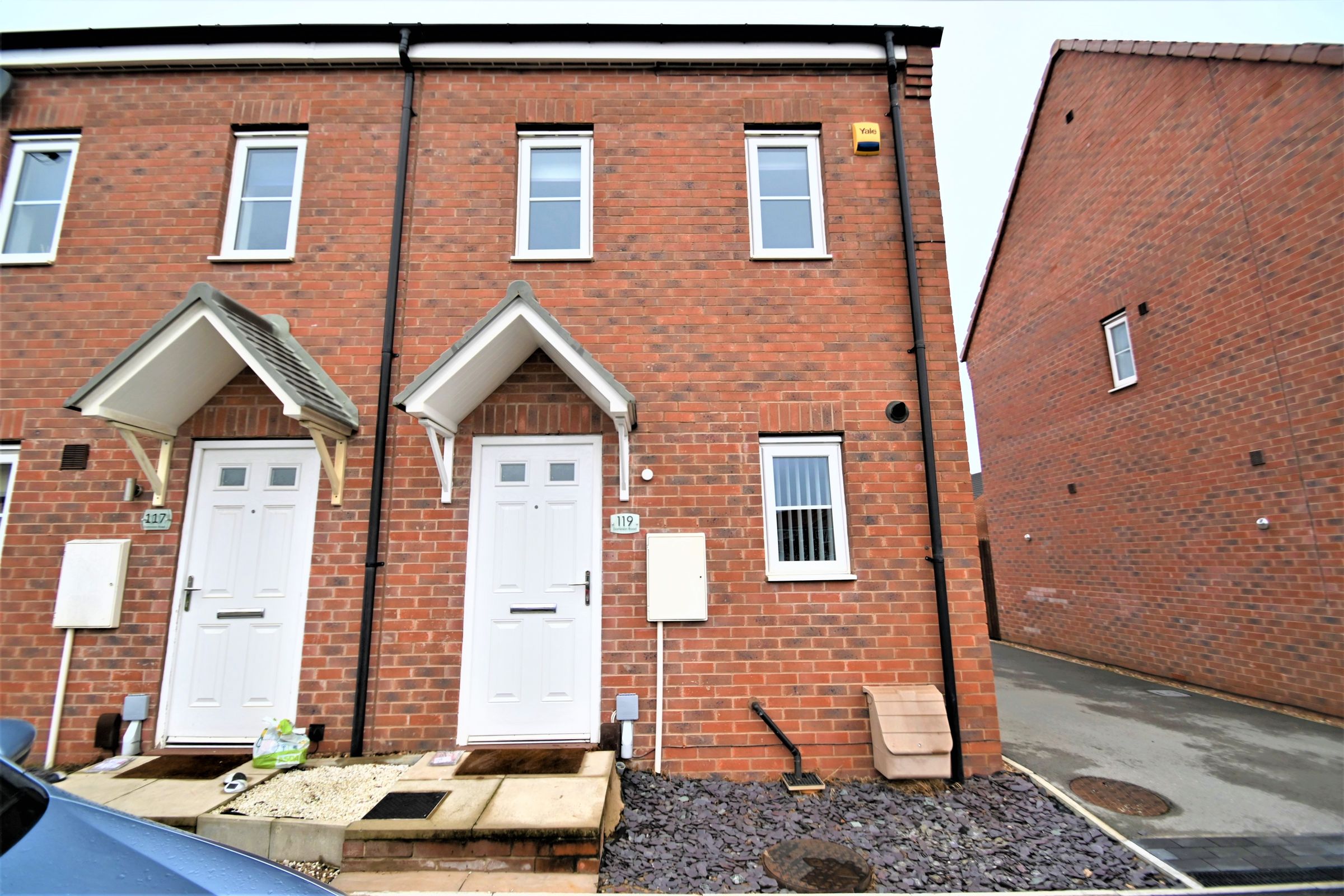 3 bed end terrace house to rent in Dominion Road, Scawthorpe, Doncaster