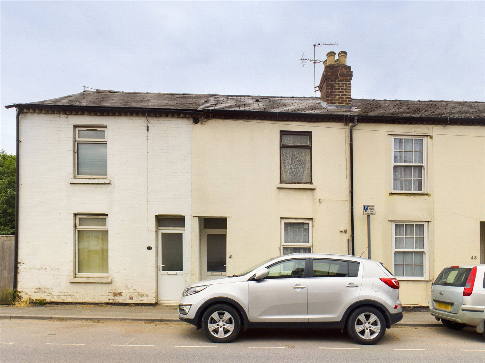3 bed terraced house for sale in Great Western Road, Gloucester