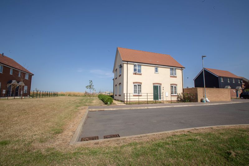 3 bed semidetached house for sale in St. Vincent Close, Crowland