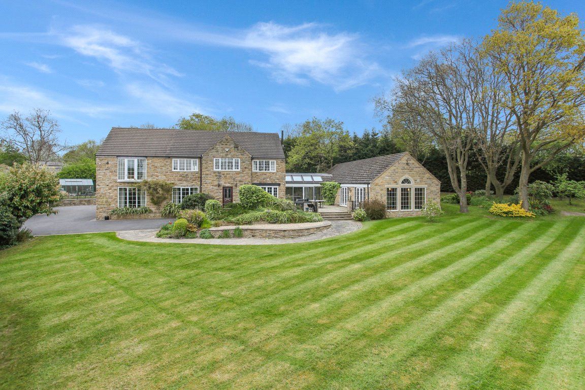5 bed detached house for sale in Cliff Road, Crigglestone, Wakefield