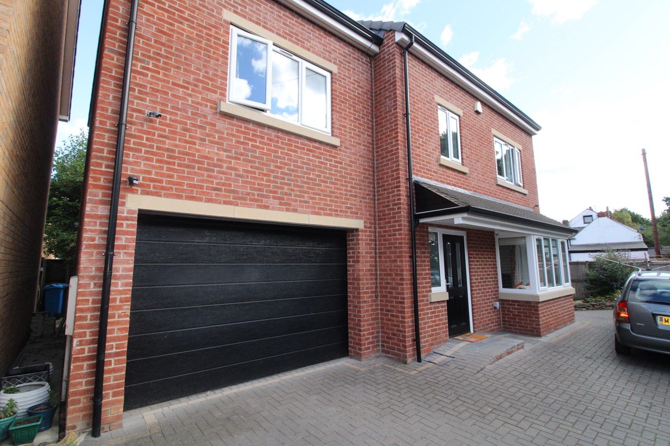 5 bed detached house to rent in Johnson Lane, Ecclesfield, Sheffield