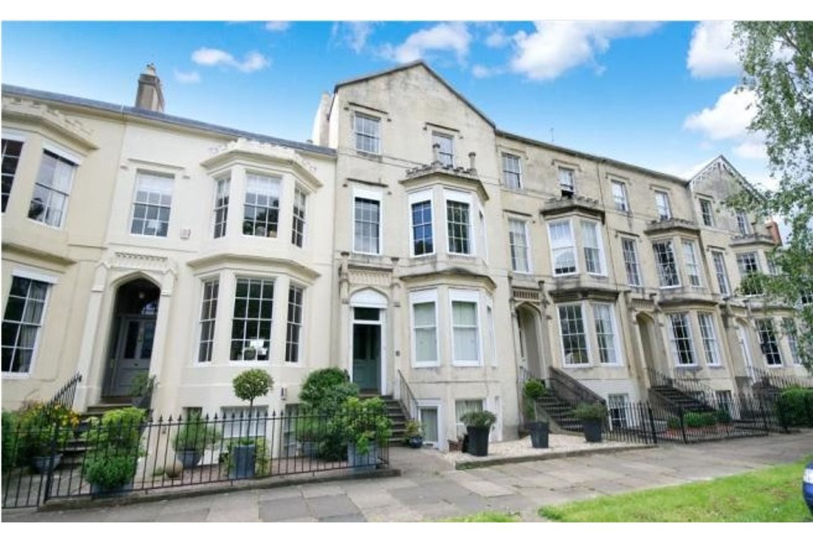 2 bed flat for sale in 23 Clarence Square, Cheltenham GL50 Zoopla