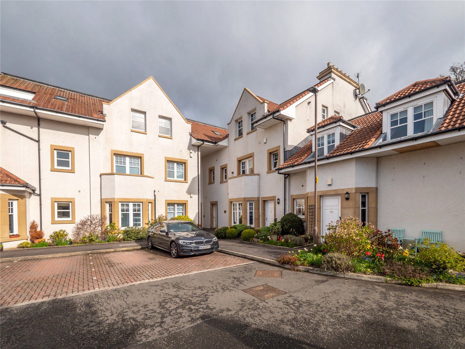 3 bed flat to rent in Cramond Road North, Cramond, Edinburgh EH4 Zoopla
