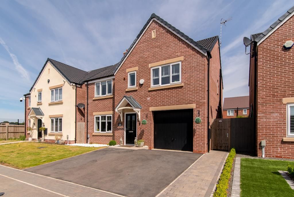 5 bed detached house for sale in Brambling Road, Stoke Bardolph/Burton