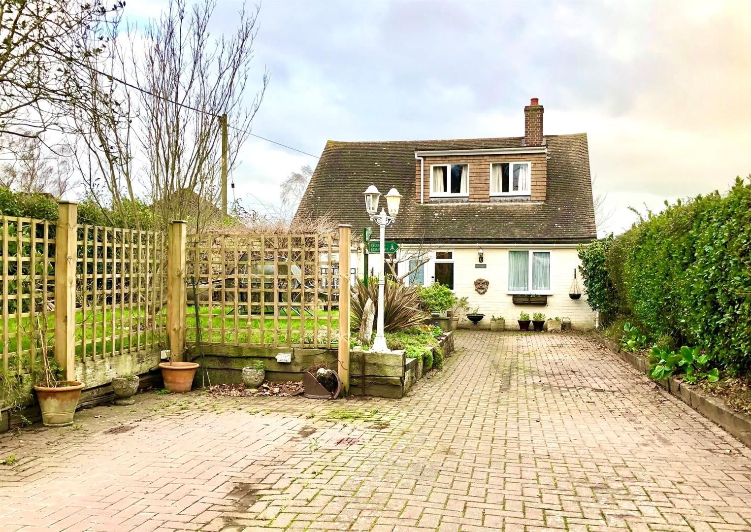 4 bed detached house for sale in Church Lane, Ninfield, Battle TN33