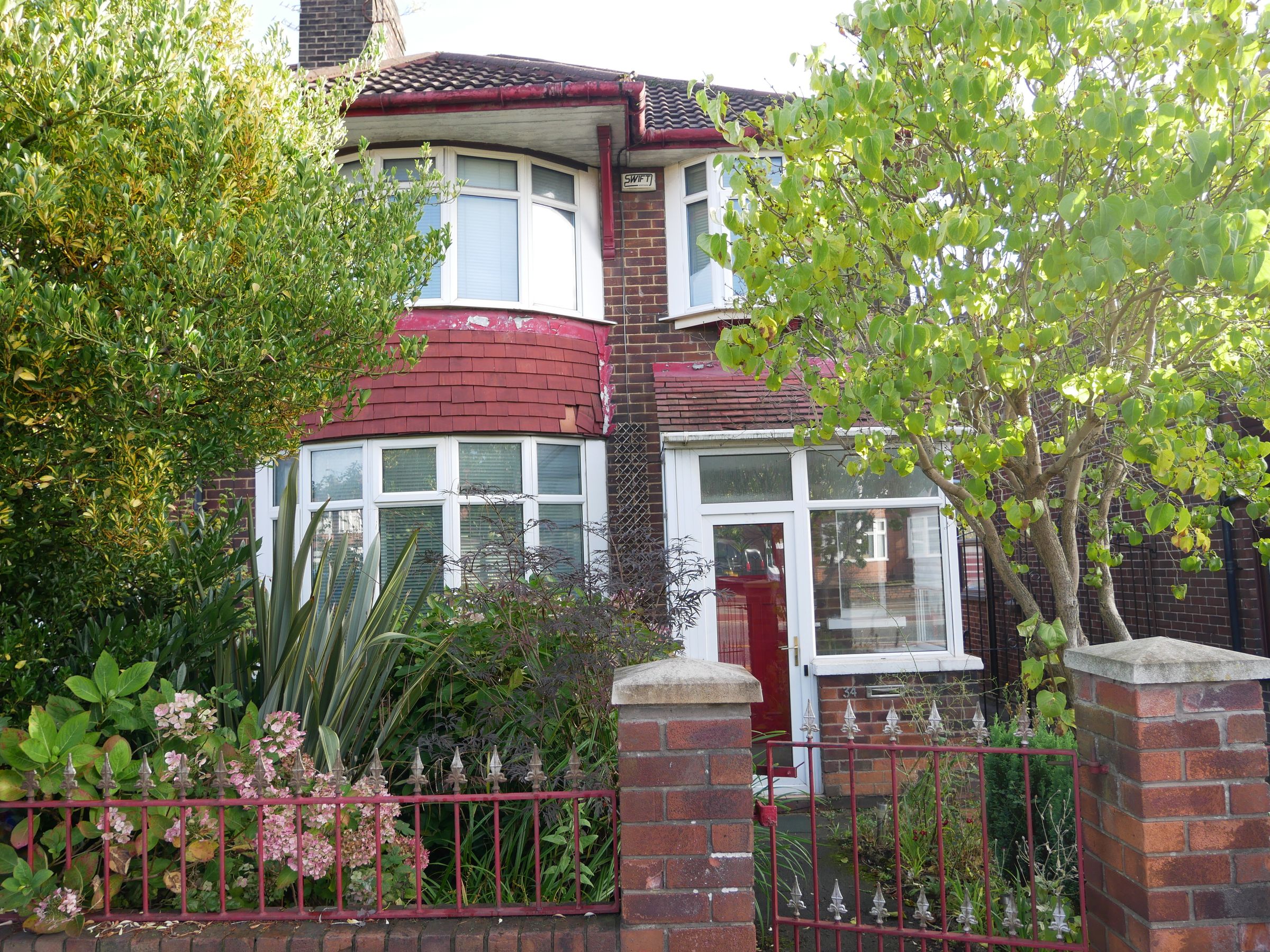 3 bed semidetached house to rent in Bury New Road, Whitefield