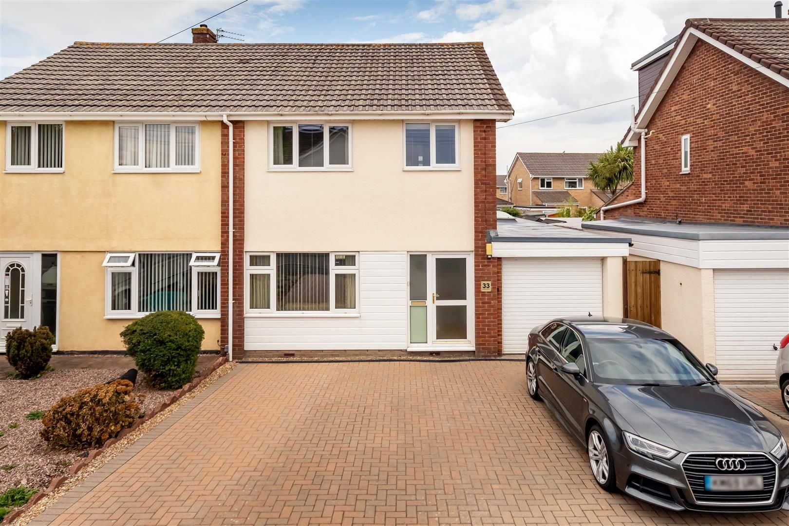 3 bed semidetached house for sale in Kingston Avenue, Clevedon BS21