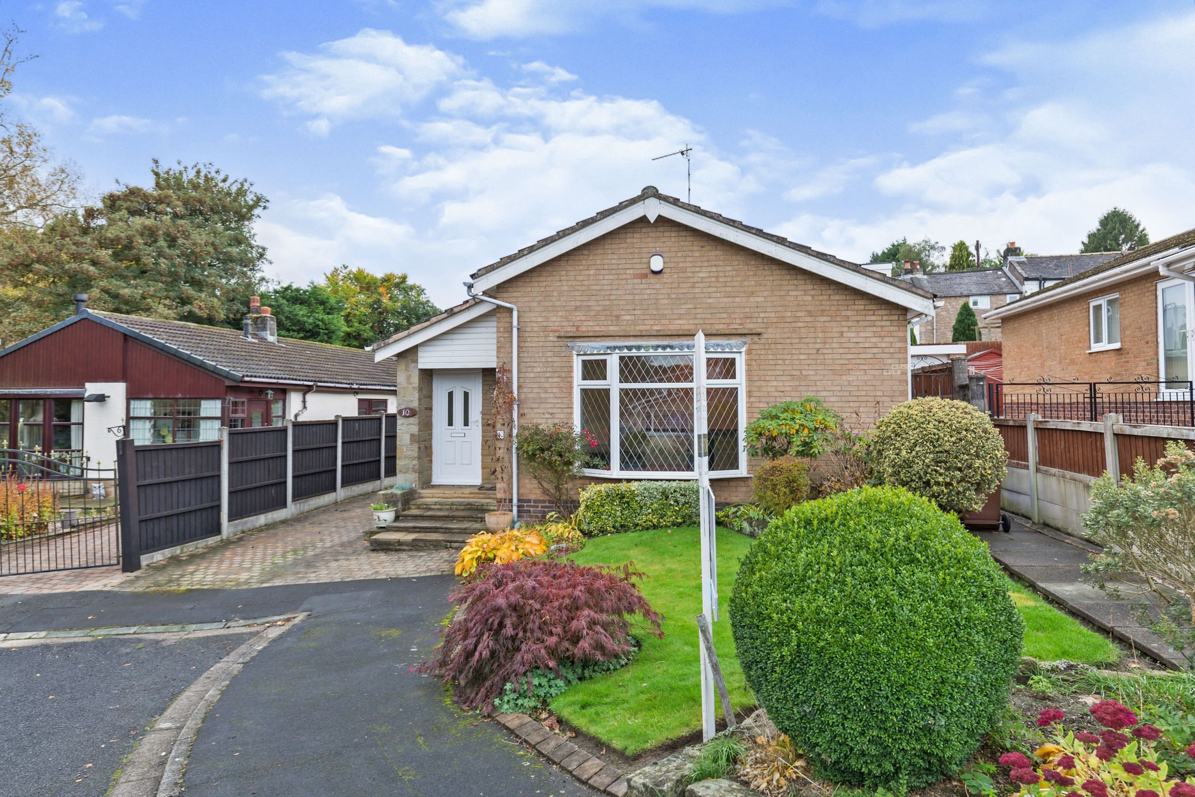3 bed bungalow for sale in Radburn Close, ClaytonLeWoods, Chorley