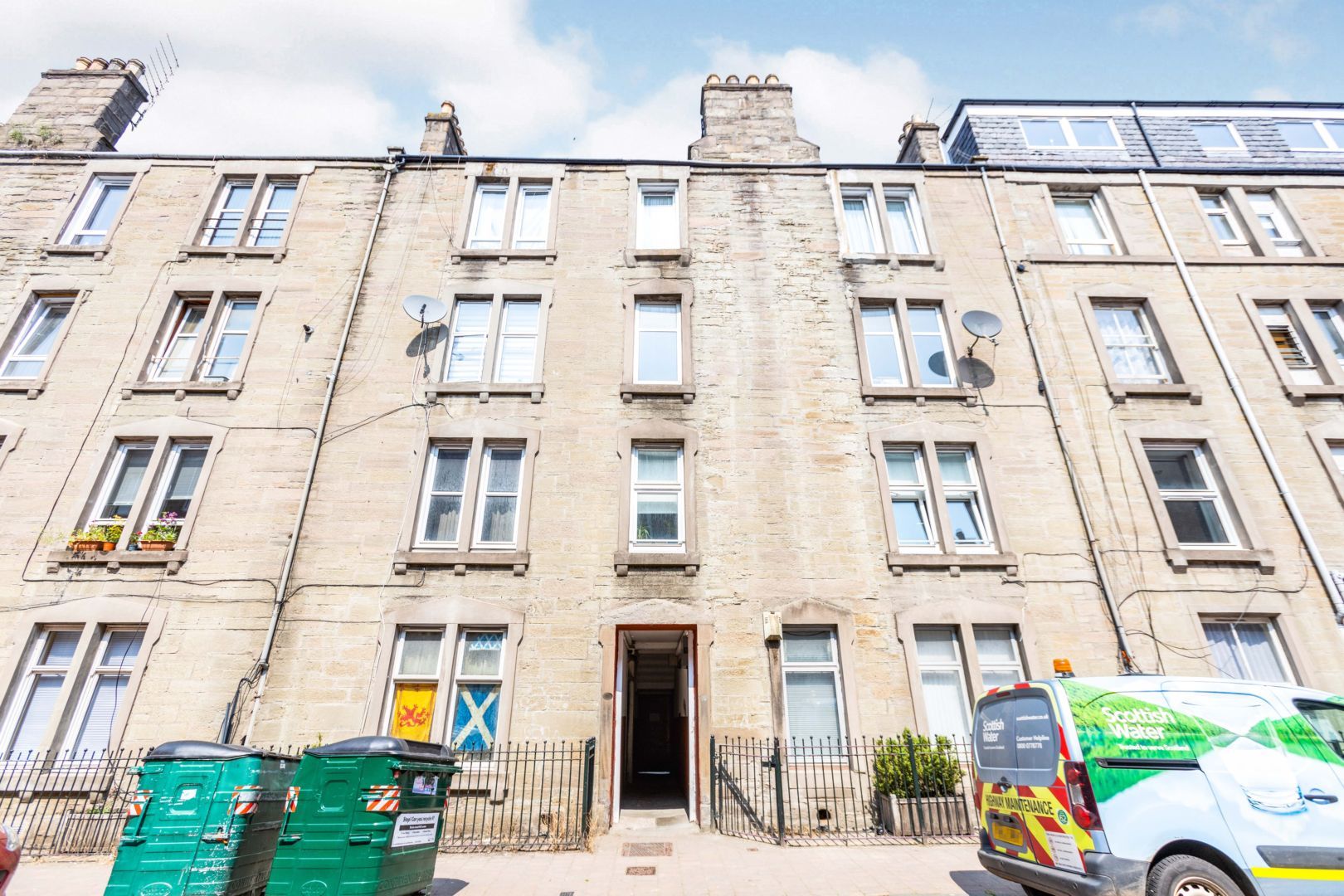 12 Park Avenue Dundee DD4  