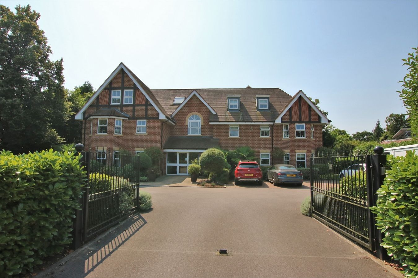 23 Murdoch Road, Wokingham, Berkshire RG40  