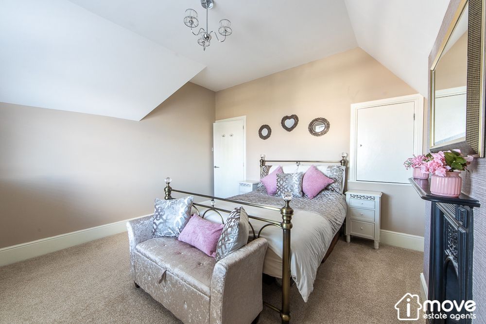 2 bed semidetached house for sale in Hill Road, Wolborough, Newton