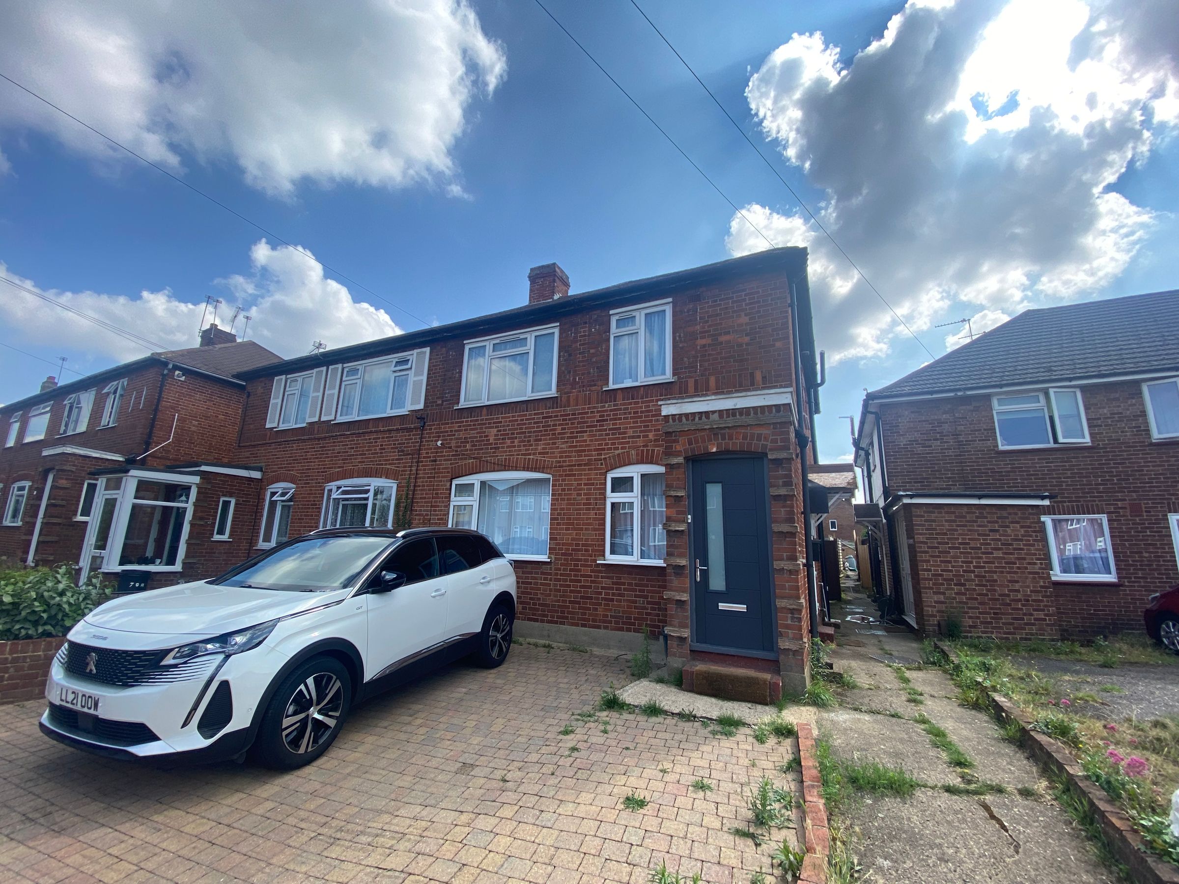 2 bed maisonette to rent in Willow Tree Lane, Hayes Yeading UB4, £1,550  pcm - Zoopla
