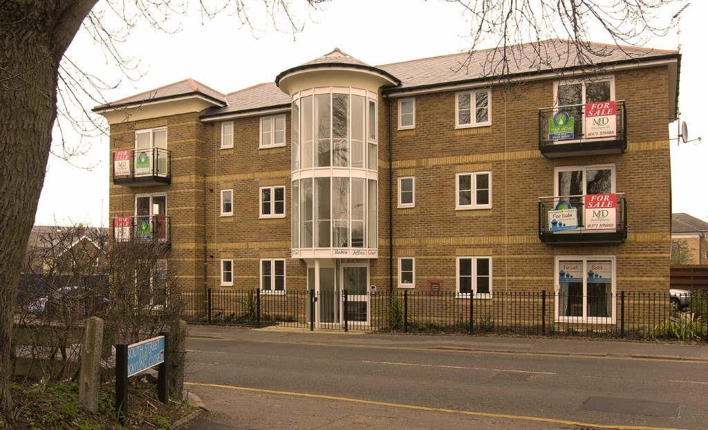 2 bed flat for sale in Robin Jeffrey Court, Stortford CM23 Zoopla