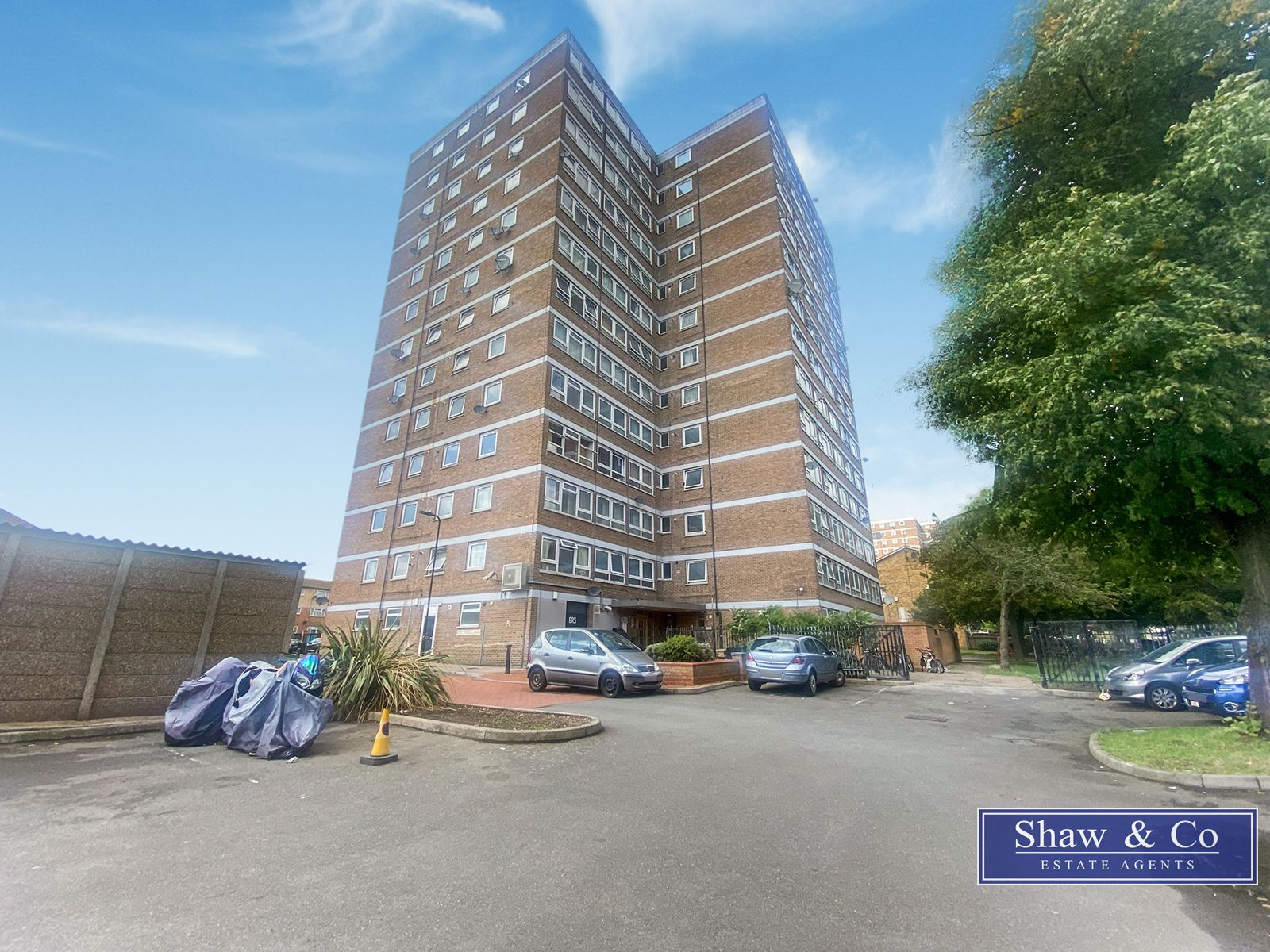 1 bed flat for sale in Baird Avenue, Southall UB1 Zoopla