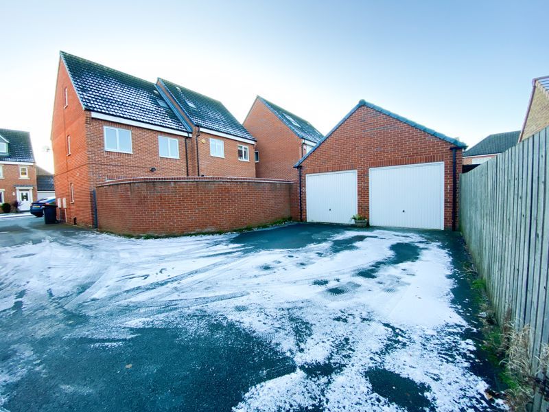 4 bed semidetached house for sale in Wakenshaw Drive, Newton Aycliffe