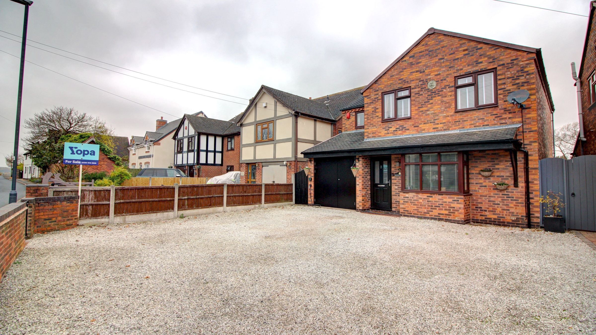 4 bed detached house for sale in Main Road, Shuttington, Nr. Tamworth