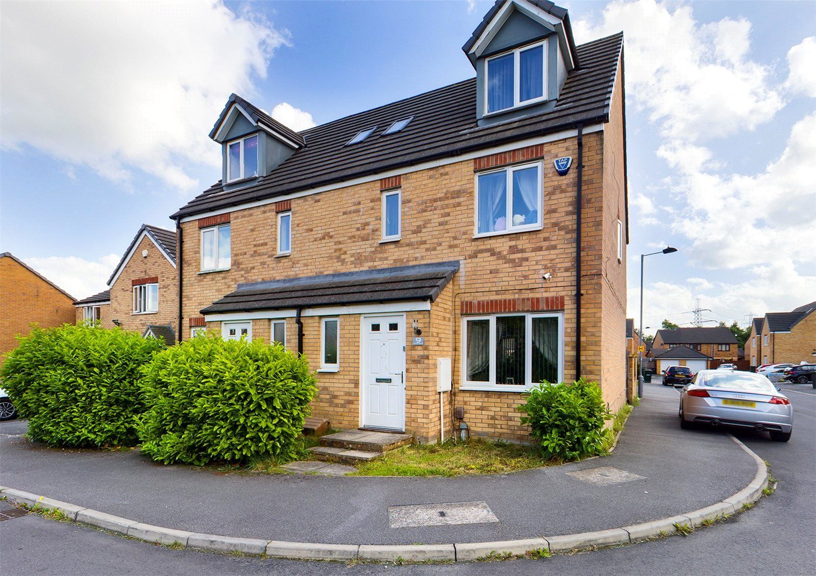4 bed semidetached house for sale in Cherry Grove, Bradford, West Yorkshire BD6 Zoopla