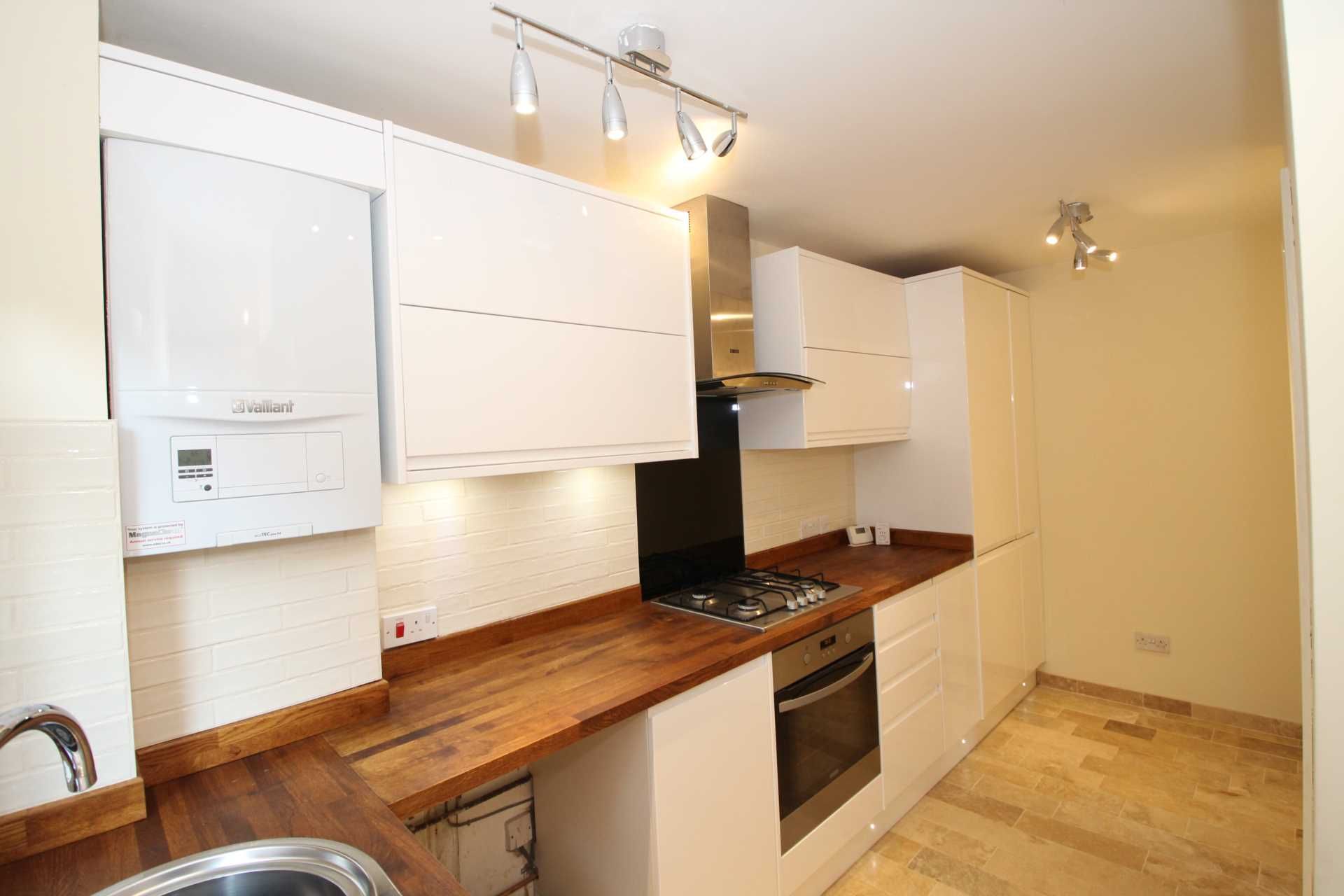 1 bed town house to rent in Hunters Close, Tring HP23 Zoopla