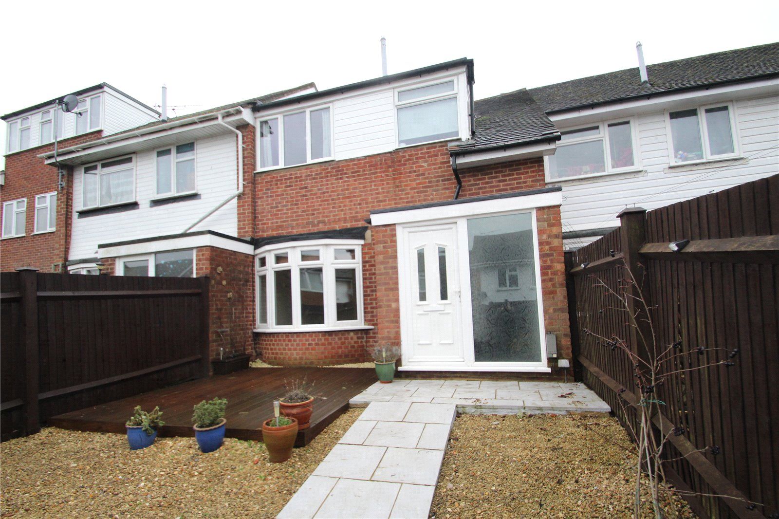 3 bed terraced house to rent in Vicarage Close, Steeple Claydon