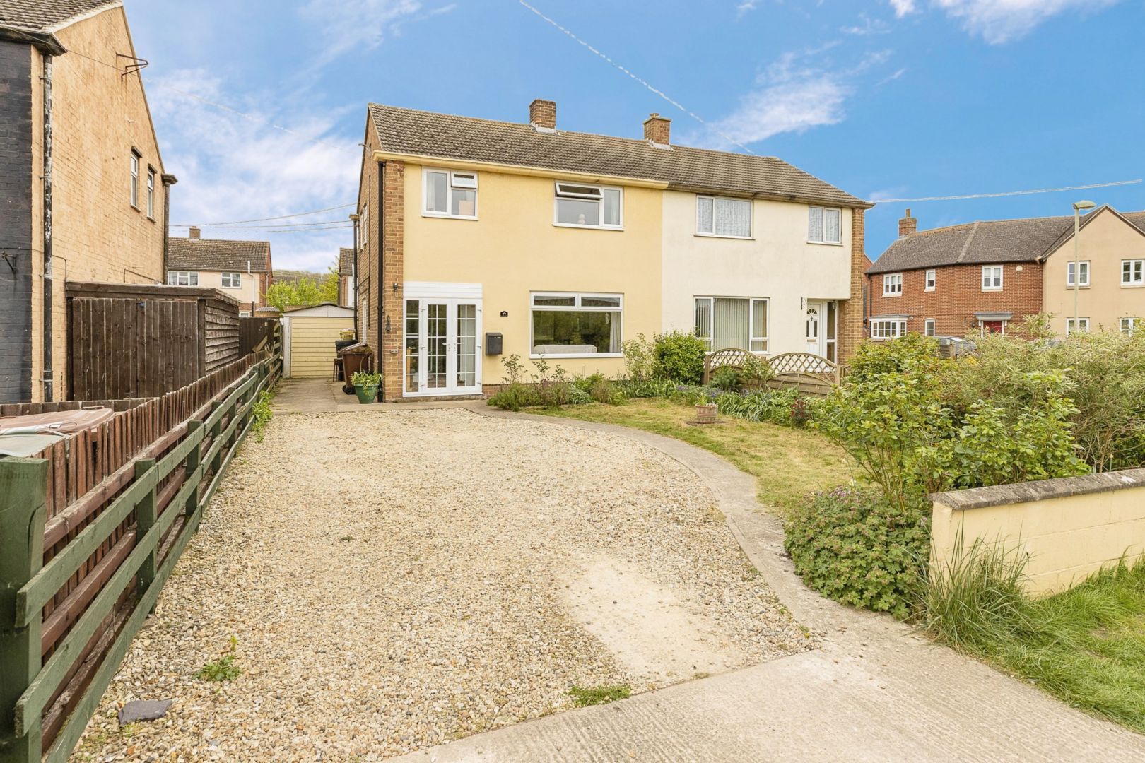 3 bed semidetached house for sale in Murcott Road, Bicester OX25 Zoopla