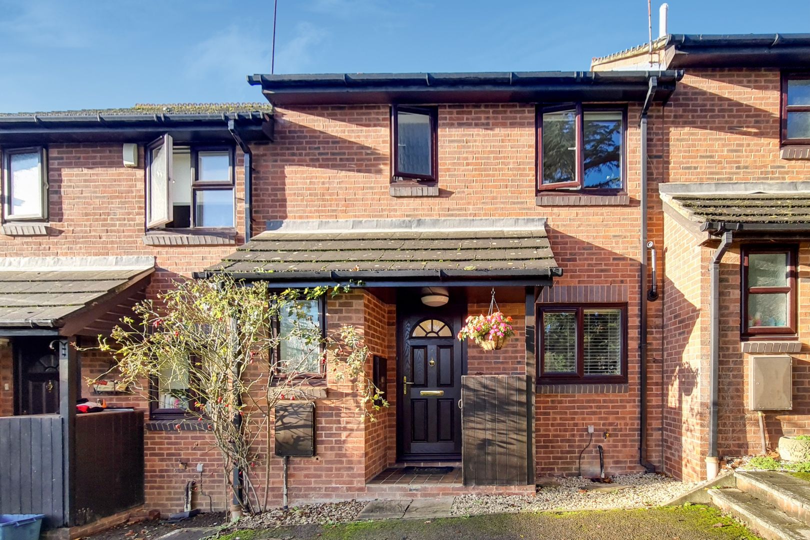 3 bed linkdetached house to rent in Cuthbert Gardens, South Norwood