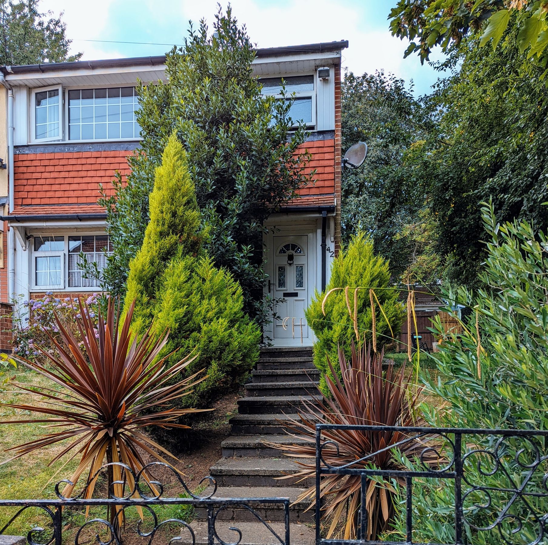 2 bed town house for sale in Woolsington Close, Nottingham