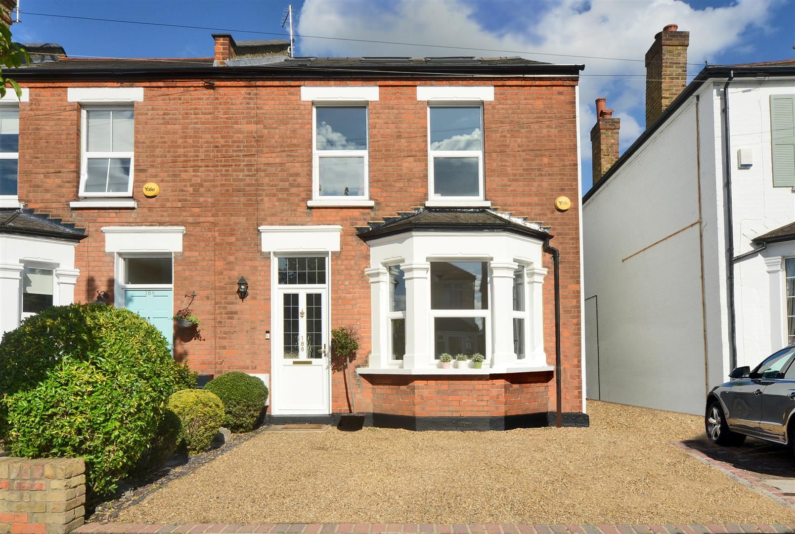 4 bed end terrace house for sale in Ellerton Road, Tolworth, Surbiton