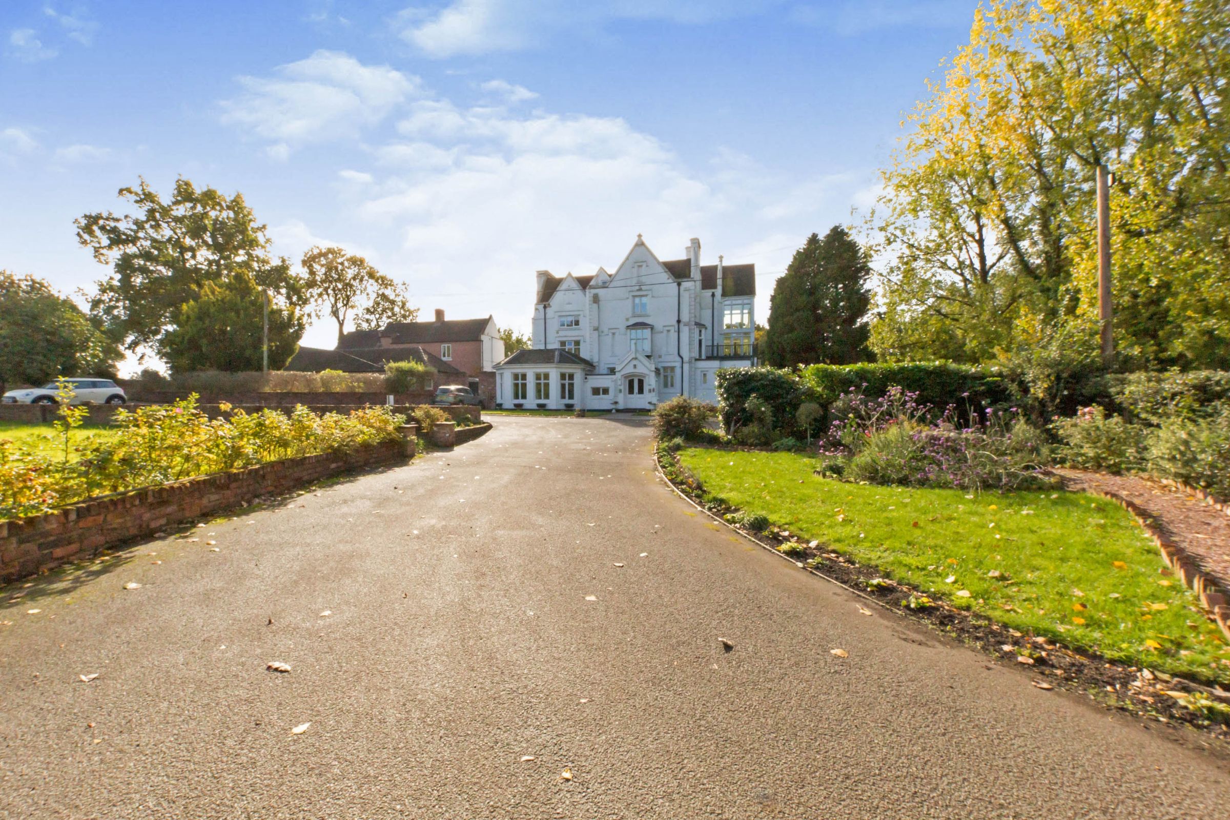 2 bed flat for sale in Terrick Hall, Terrick Road, Terrick, Whitchurch