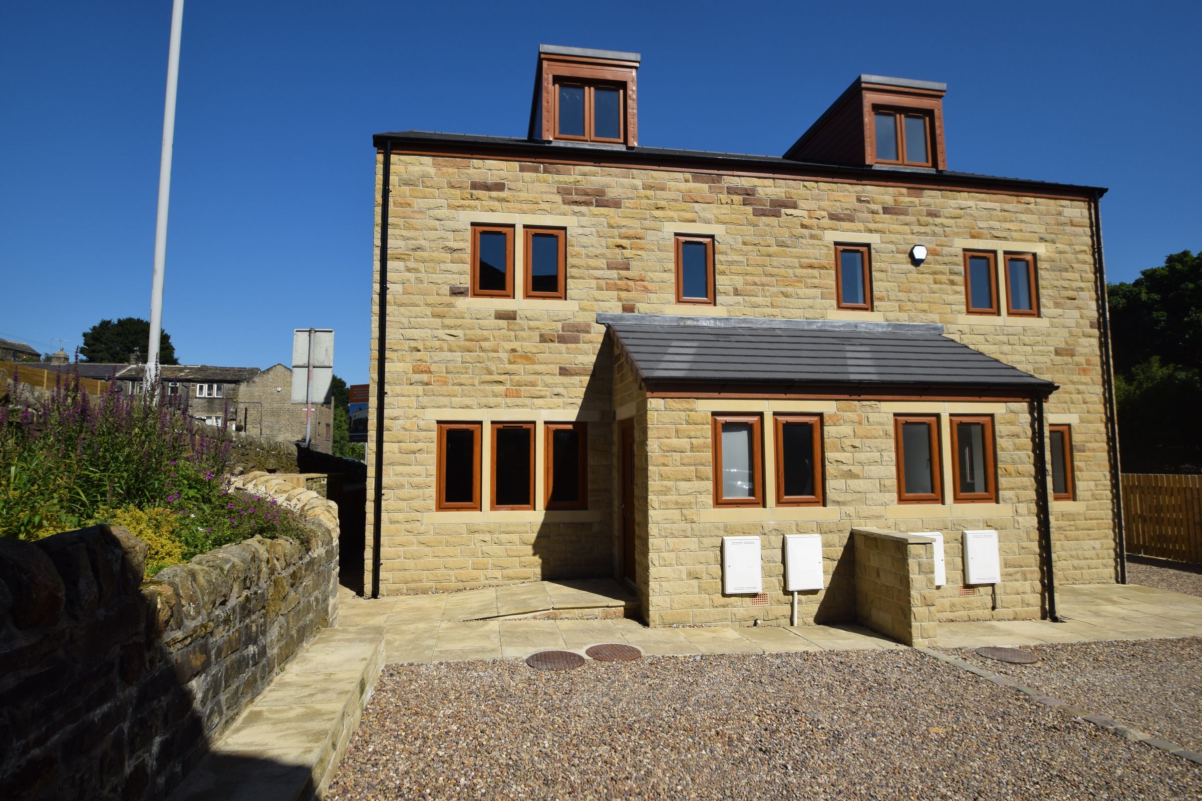 4 bed semidetached house for sale in Brambleside Crescent, Denholme, Bradford BD13 Zoopla
