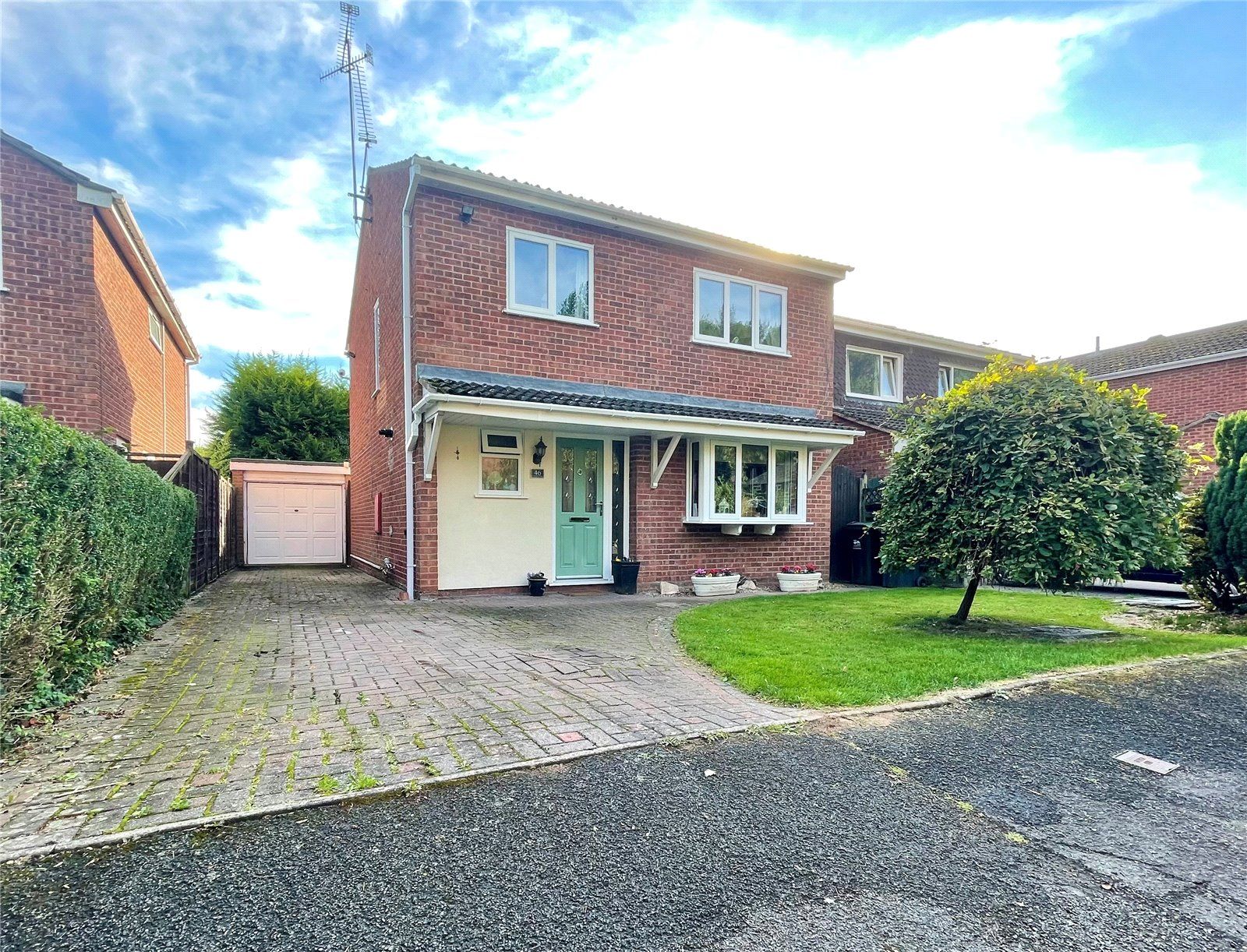 4 bed detached house for sale in St. Peters Drive, Martley, Worcester