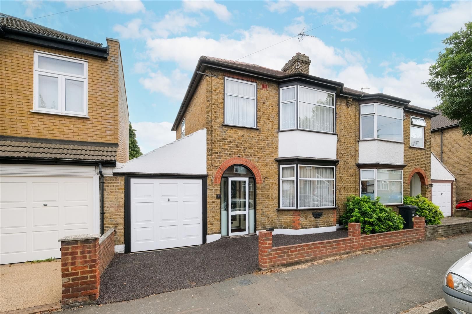 3 bed semidetached house for sale in Essex Road, London E18 Zoopla