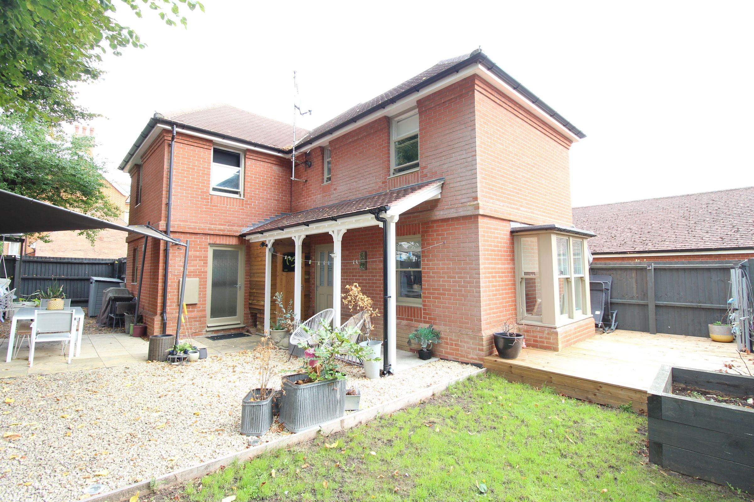 3 bed semidetached house for sale in Cornfield Road, Bury St. Edmunds