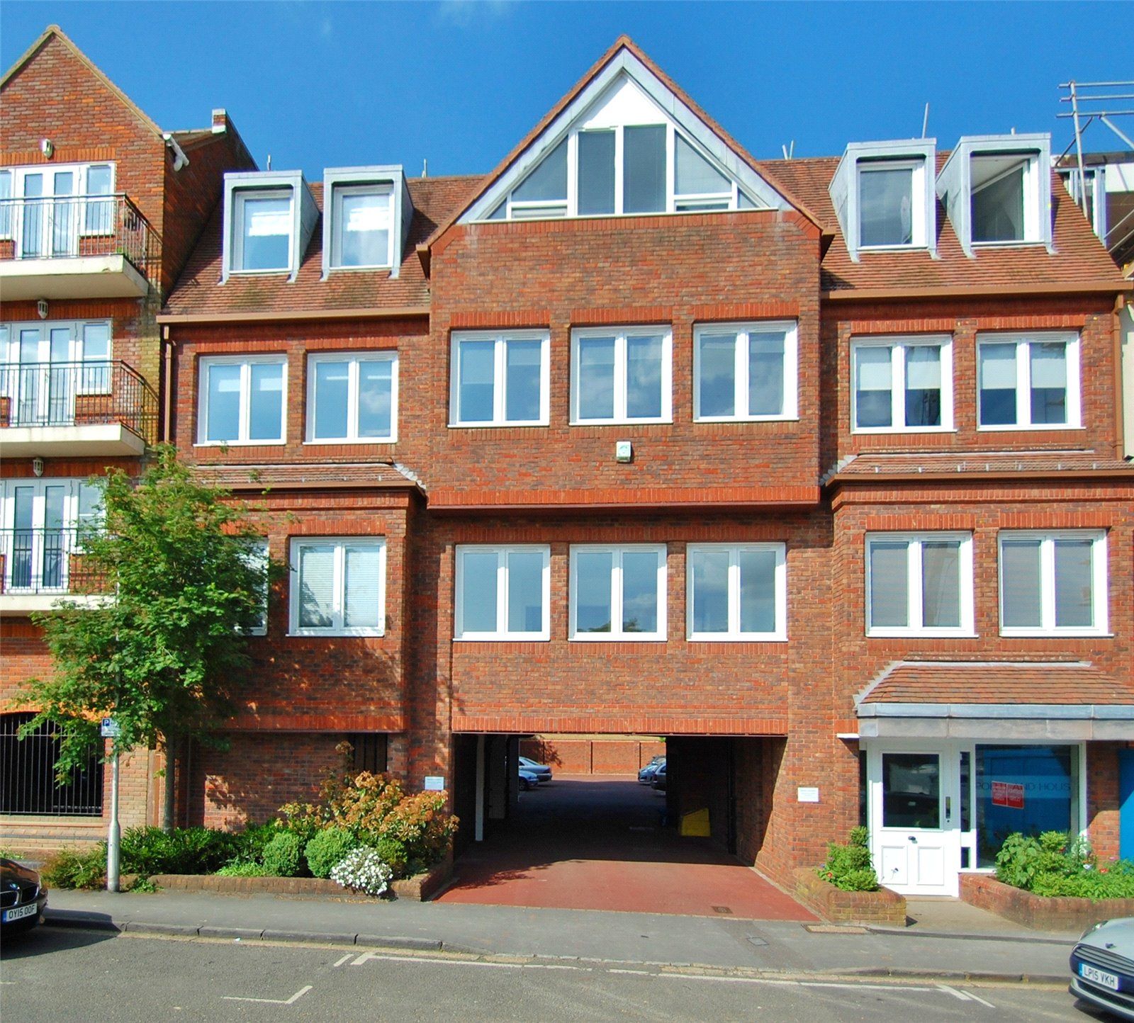 Studio to rent in Portland House, Station Road, Gerrards Cross