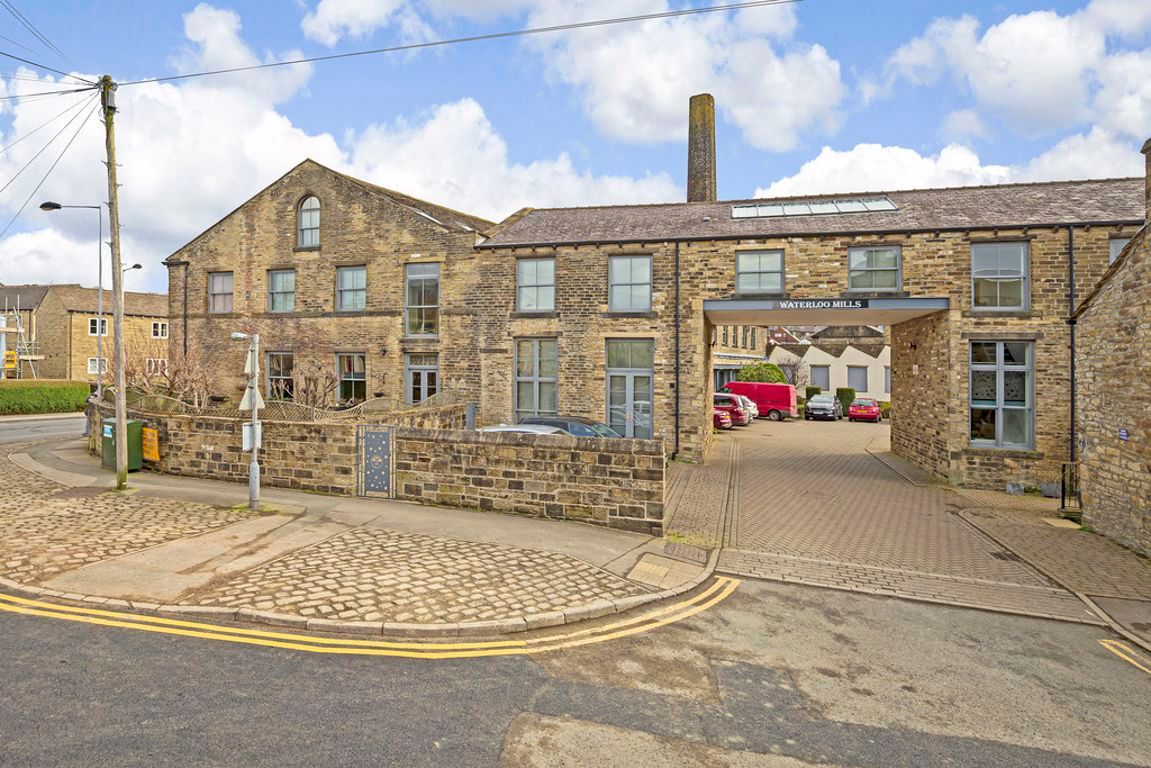 2 bed flat for sale in Hainsworth Road, Silsden, Keighley BD20 Zoopla