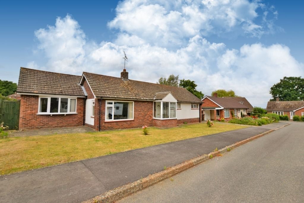 3 bed detached bungalow for sale in Fairview Drive, Colkirk, Fakenham