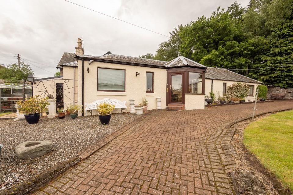2 bed bungalow for sale in Connaught Terrace, Crieff PH7 Zoopla